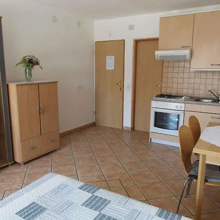 Malinska,krk, Primorje-gorski Kotar 5 Apartment
