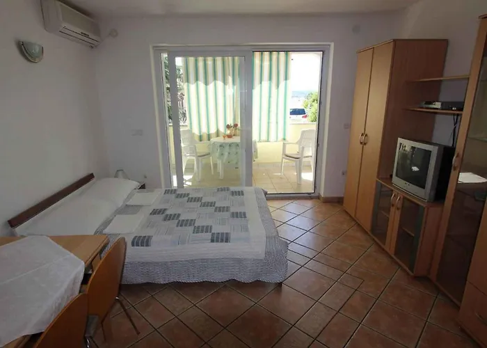 شقة Malinska,krk, Primorje-gorski Kotar 5 *